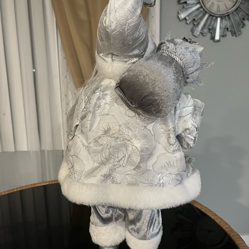 Silver and White‎ Holiday Santa Figurine - Picture 4 of 9
